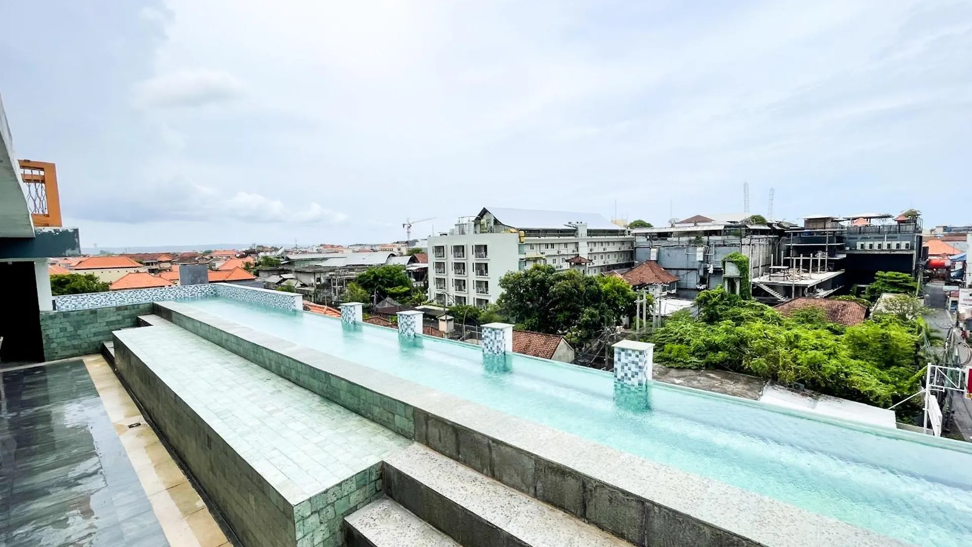 Hotel Ara Legian Indonesia