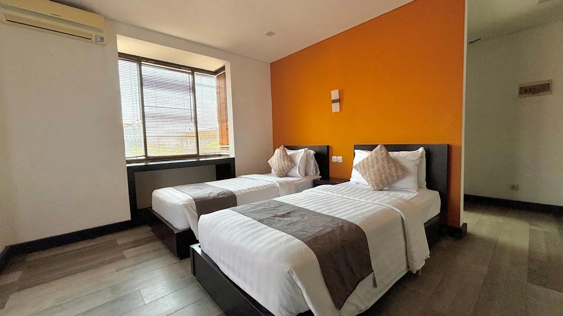 Hotel Ara Legian  Legian (Bali)