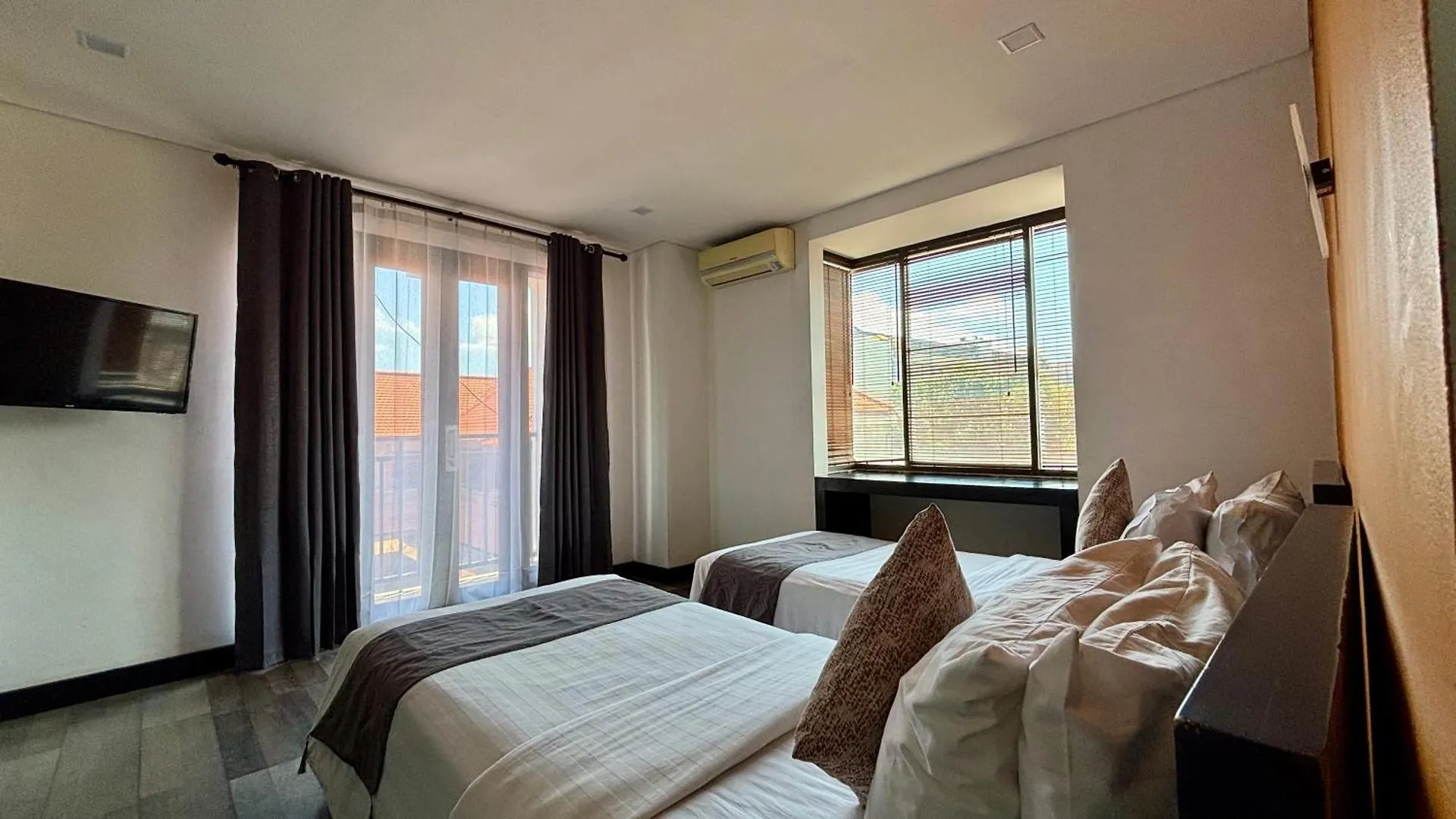 ***  Hotel Ara Legian Indonesia