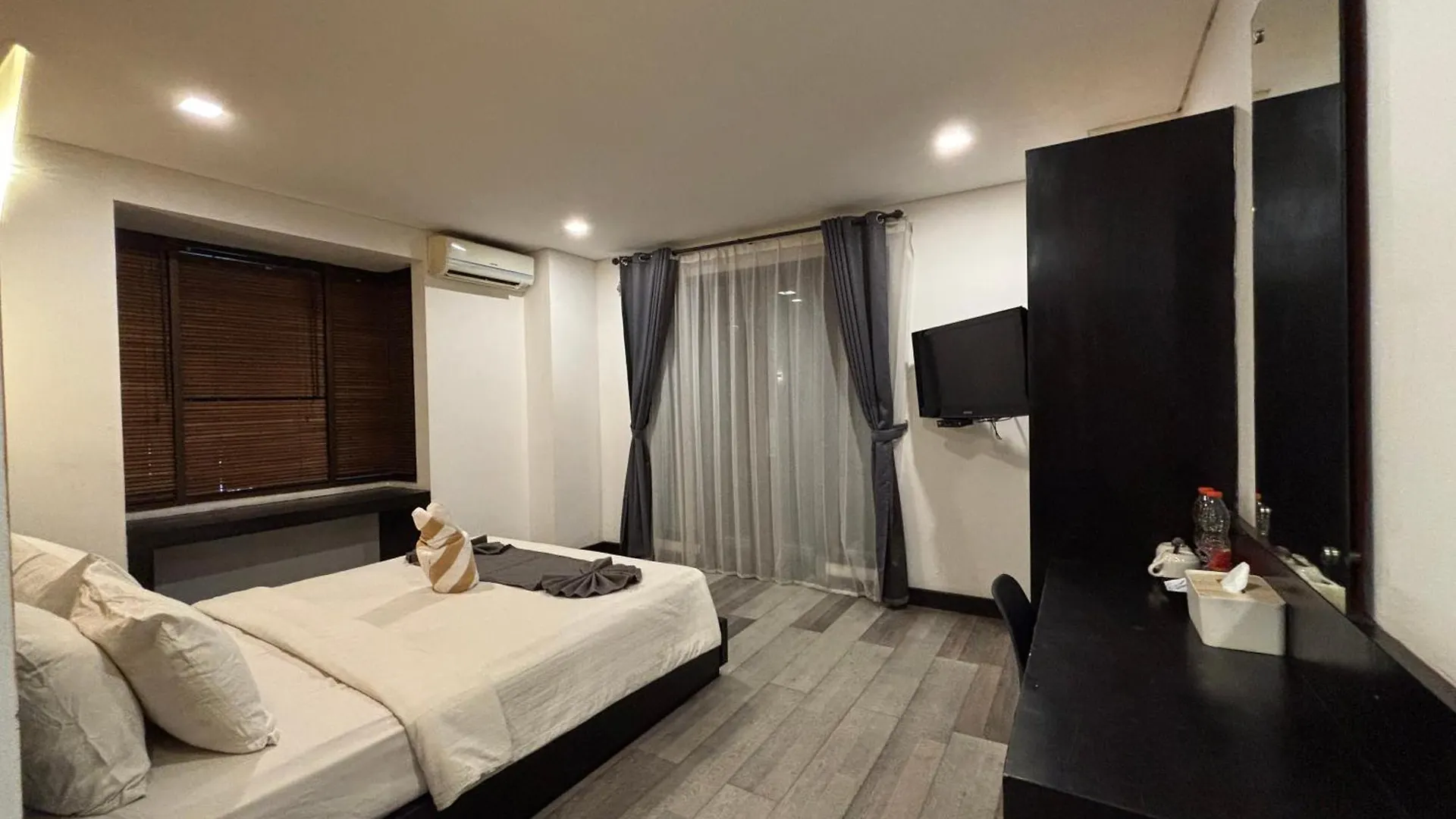 Hotel Ara Legian 3*, Legian (Bali)
